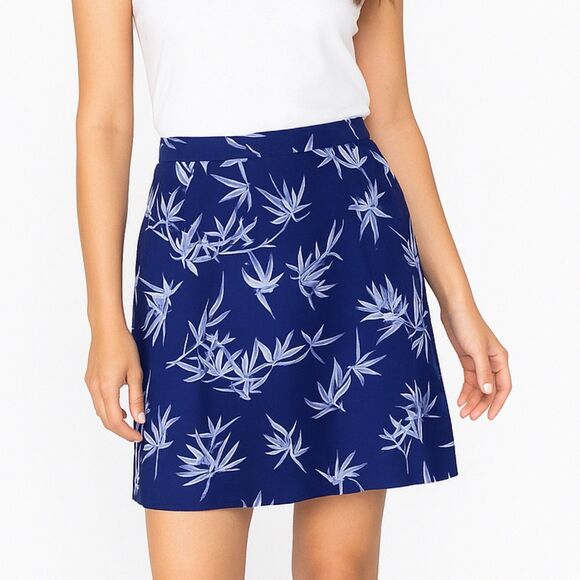 J McLaughlin Size 6 Navy Flowy A-Line Skirt Bamboo Leaf Print Coastal Tiered - Picture 1 of 13